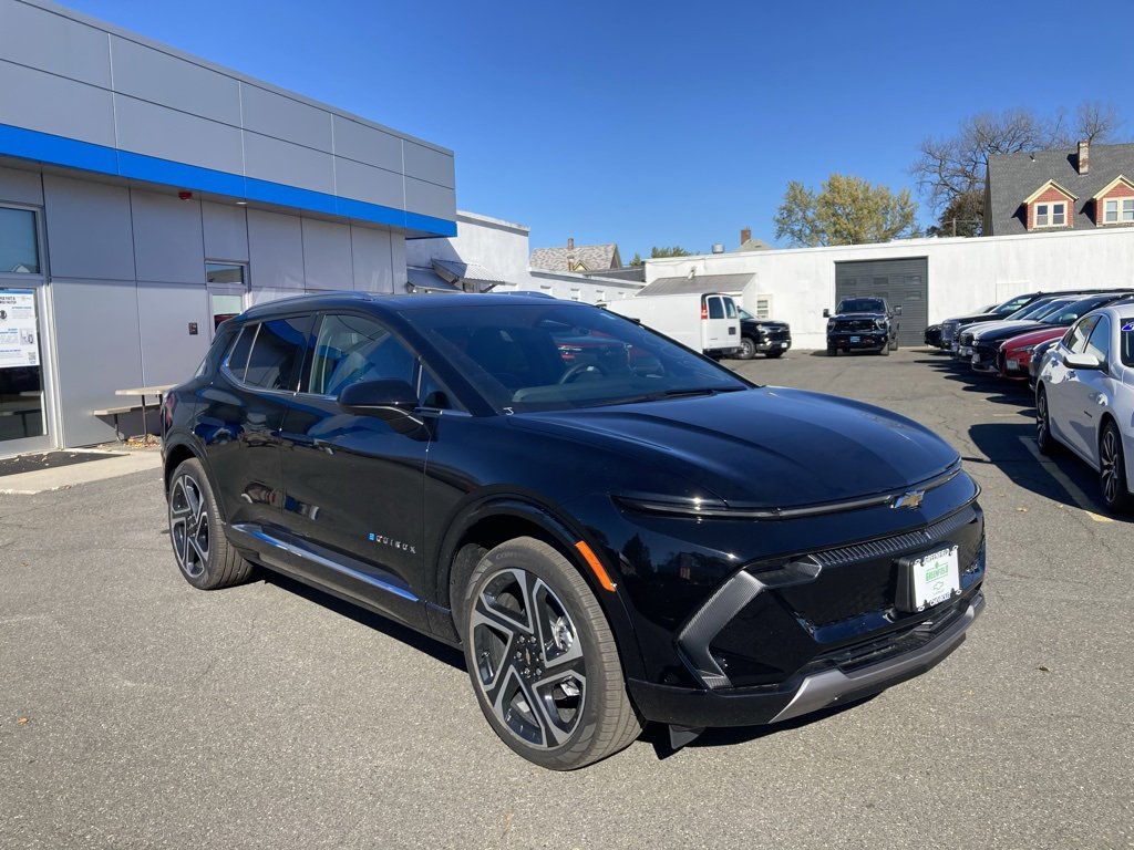 2026 Chevrolet Equinox EV 2LT's photo