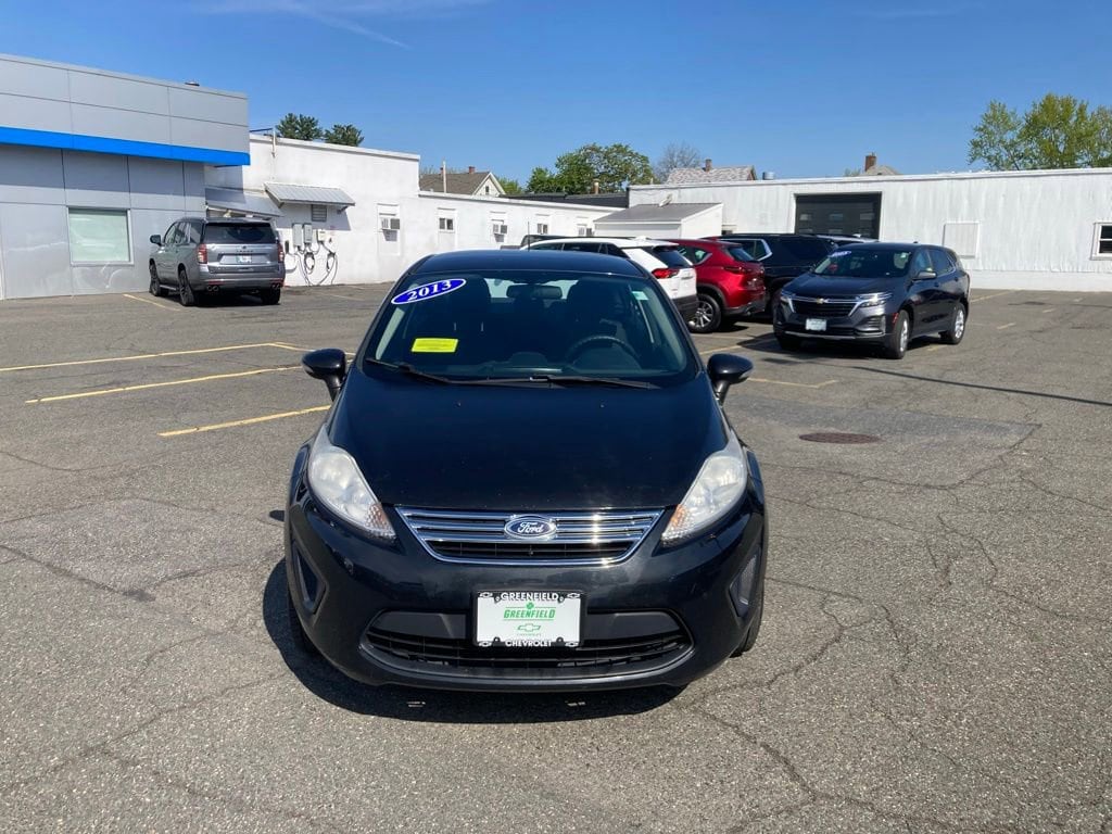Used 2013 Ford Fiesta SE Sedan