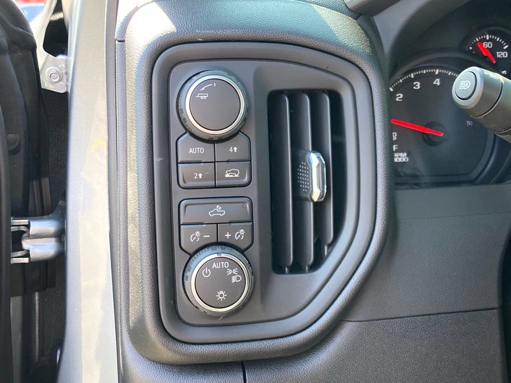 2026 Chevrolet Silverado 1500 Custom - Photo 12
