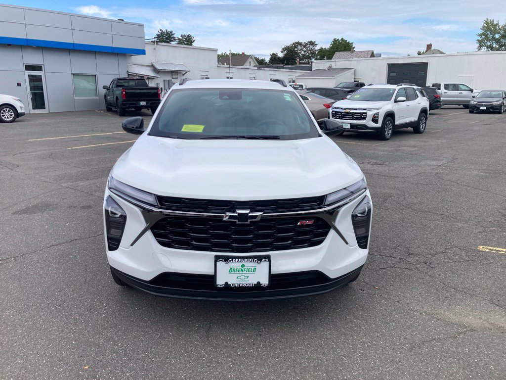 2026 Chevrolet Trax RS - Photo 2