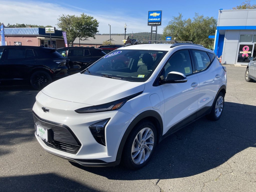 2022 Chevrolet Bolt EUV photo 2