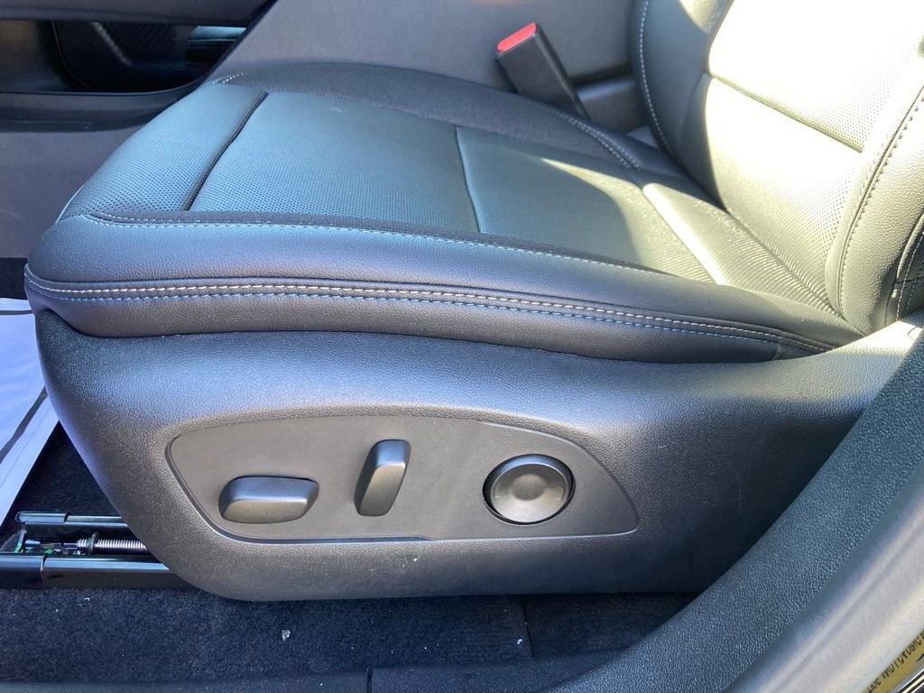 2026 Chevrolet Equinox EV 2LT - Photo 4