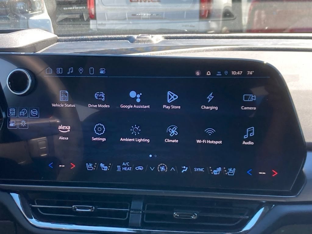 2025 Chevrolet Equinox EV RS - Photo 11