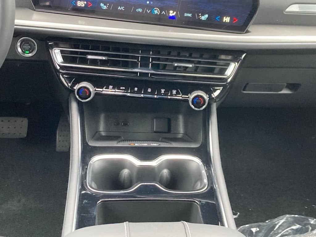 2026 Chevrolet Traverse LT - Photo 12