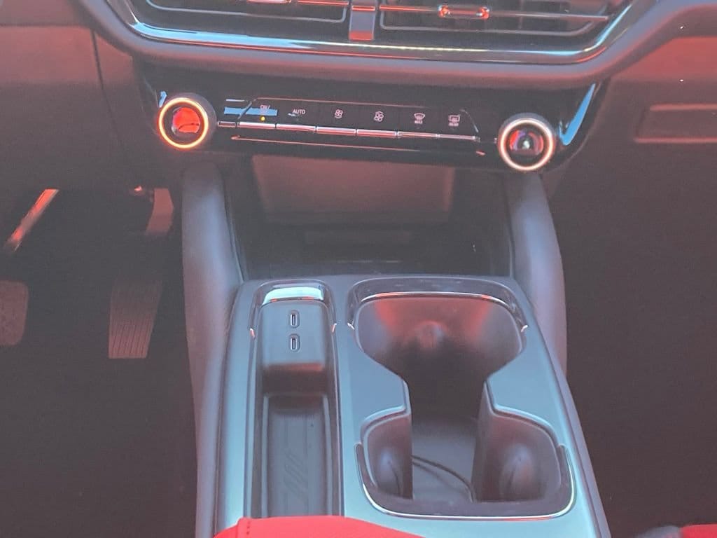 2025 Chevrolet Equinox EV RS - Photo 13
