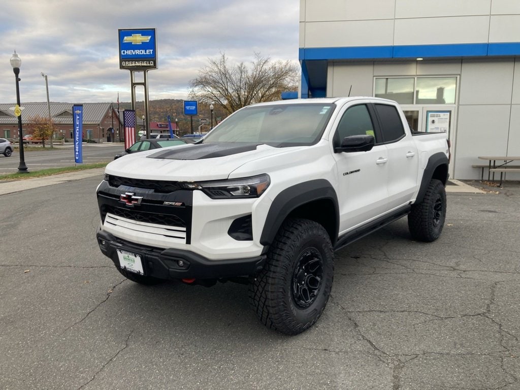 New 2024 Chevrolet Colorado ZR2 Truck