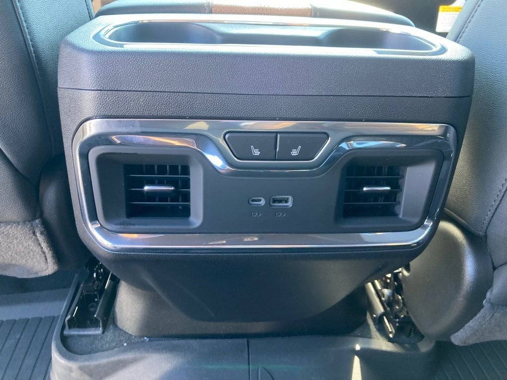 2025 Chevrolet Silverado 2500 HD High Country - Photo 23