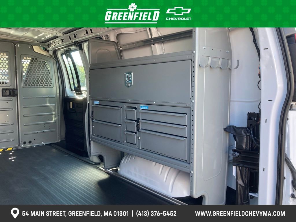 2025 Chevrolet Express Cargo Work Van - Photo 21
