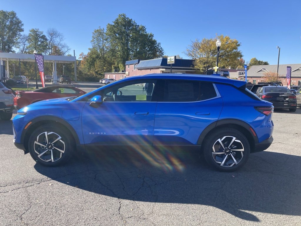 2026 Chevrolet Equinox EV 1LT photo 4