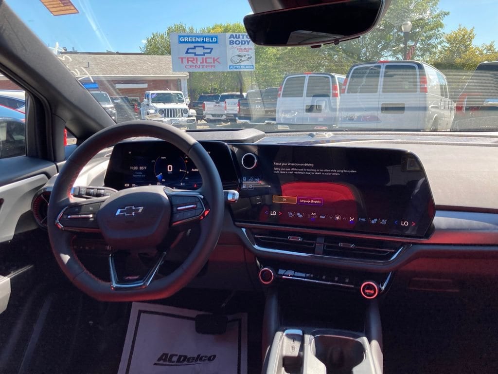 2025 Chevrolet Equinox EV RS - Photo 6