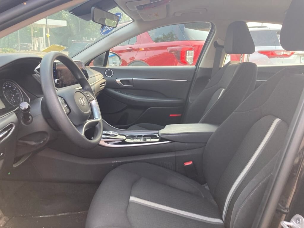 Used 2023 Hyundai Sonata SEL Sedan
