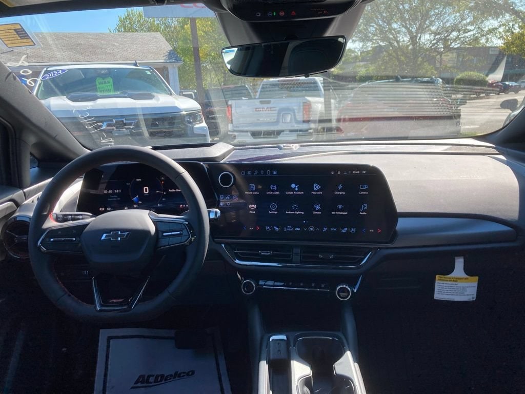 2025 Chevrolet Equinox EV RS - Photo 5