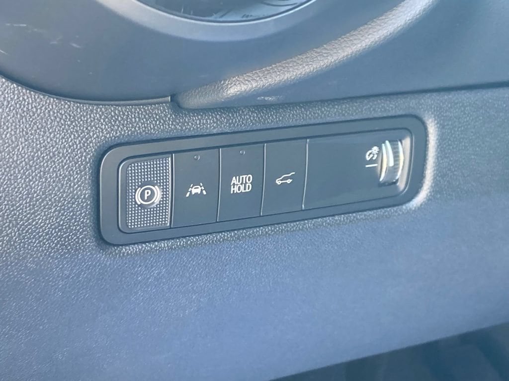 2025 Chevrolet Equinox EV RS - Photo 13
