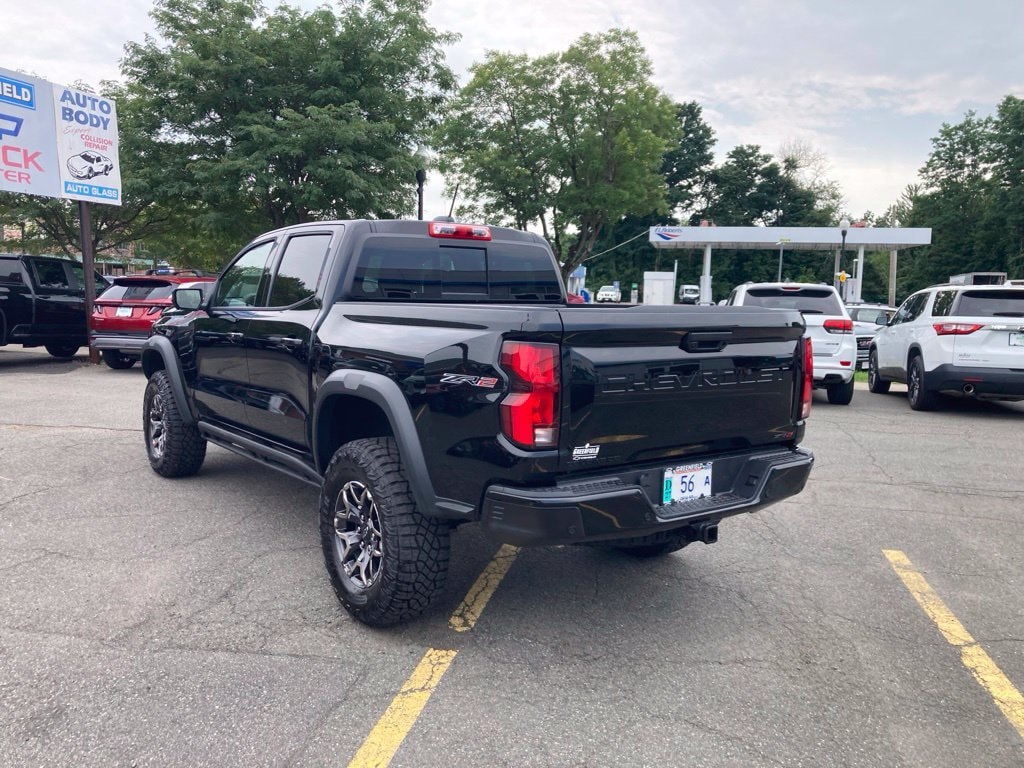 2026 Chevrolet Colorado ZR2 - Photo 25