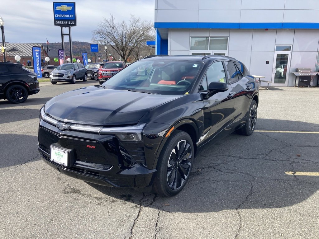 2026 Chevrolet Blazer EV RS photo 2