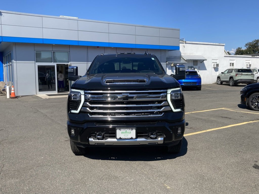 2025 Chevrolet Silverado 2500HD High Country photo 2