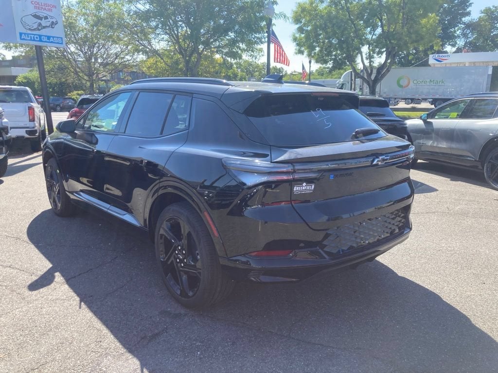 2025 Chevrolet Equinox EV RS - Photo 22