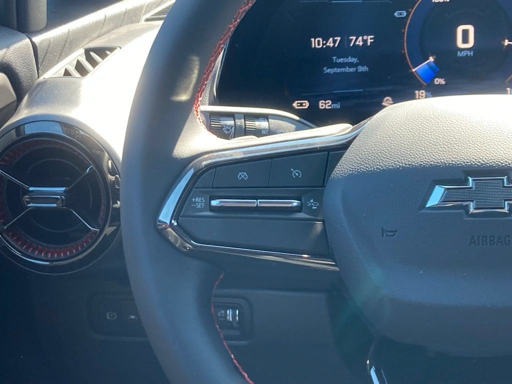 2025 Chevrolet Equinox EV RS - Photo 8