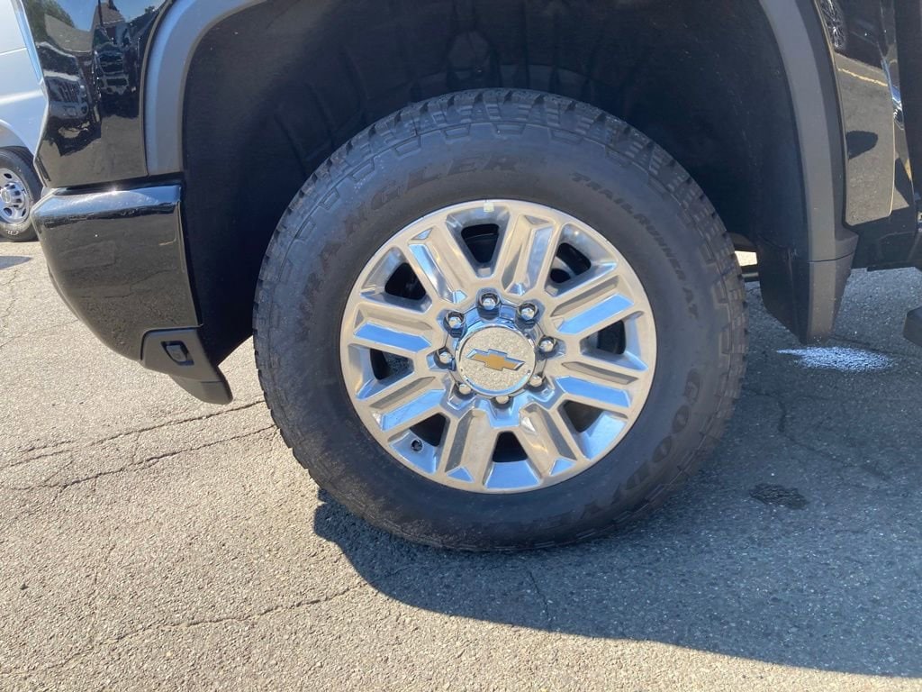 2025 Chevrolet Silverado 2500 HD High Country - Photo 25