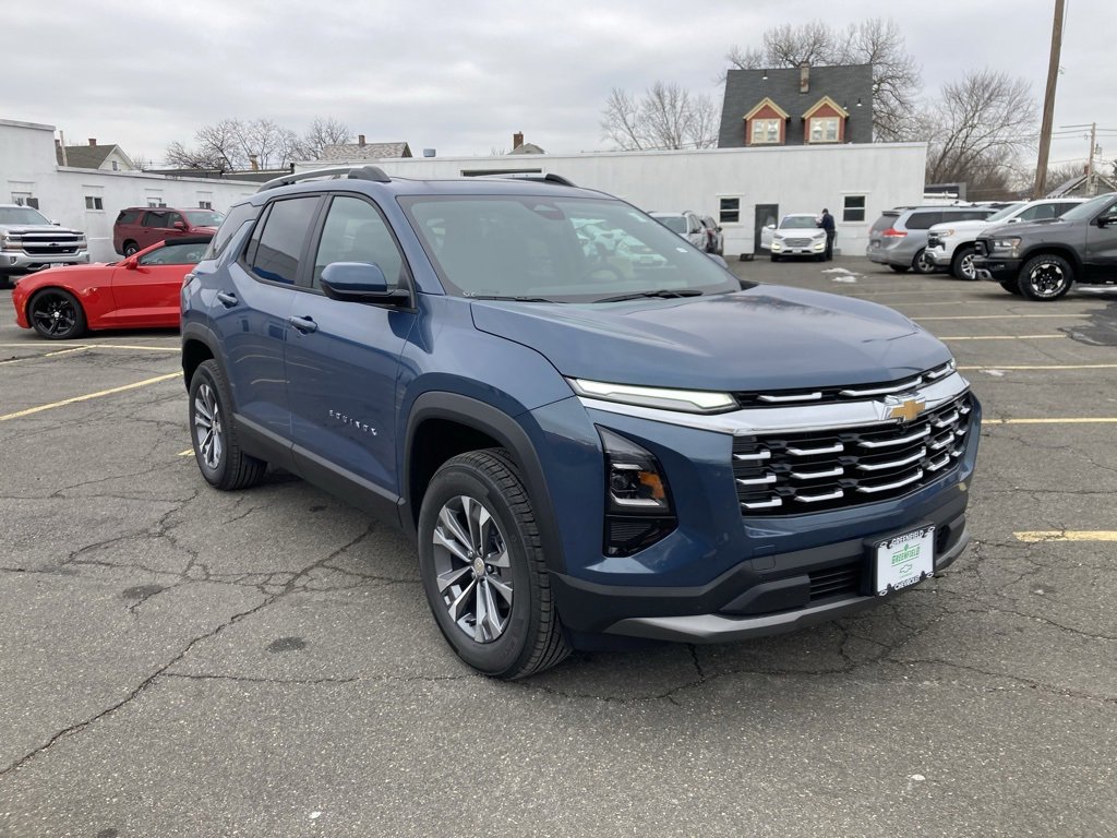 2026 Chevrolet Equinox LT's photo