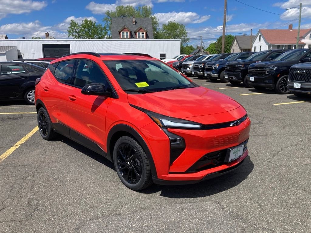 2027 Chevrolet Bolt EV RS Auto's photo