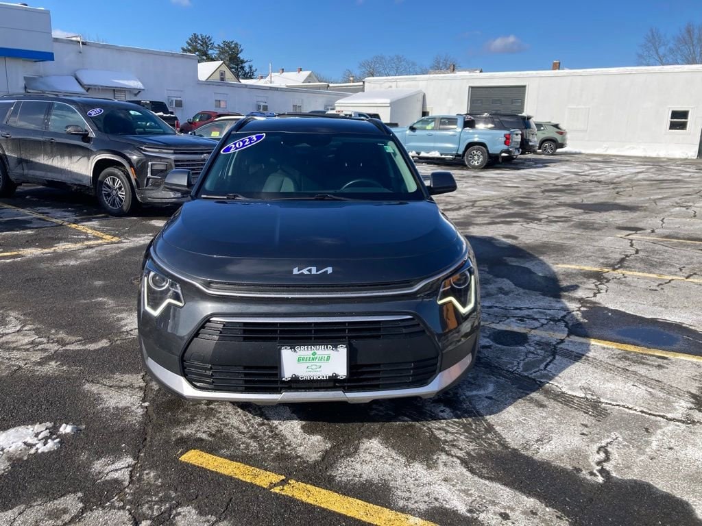 Used 2023 Kia Niro EX with VIN KNDCR3LEXP5039025 for sale in Greenfield, MA