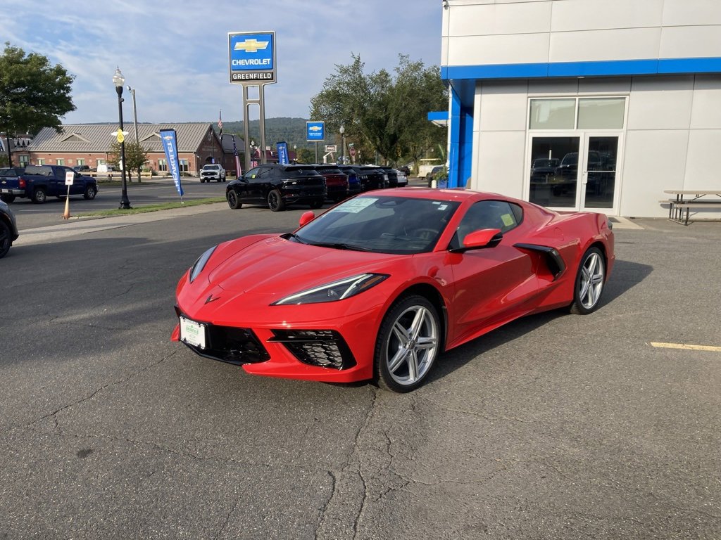2026 Chevrolet Corvette Stingray 2LT photo 3