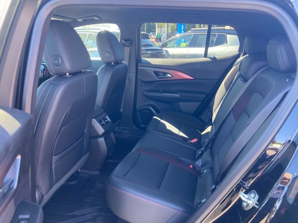 2025 Chevrolet Equinox EV RS - Photo 15