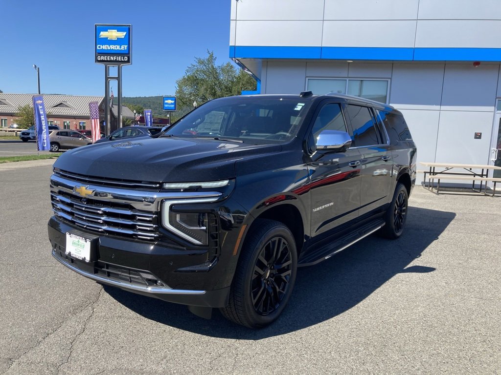 2025 Chevrolet Suburban Premier photo 3