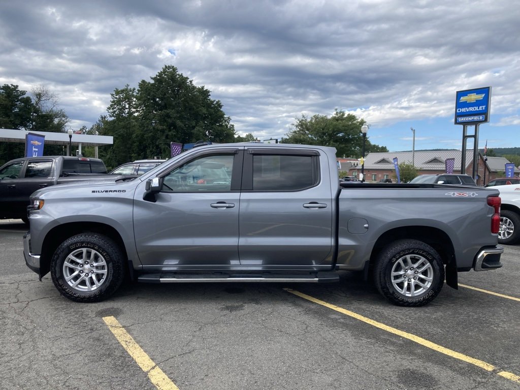 2022 Chevrolet Silverado 1500 LT photo 4