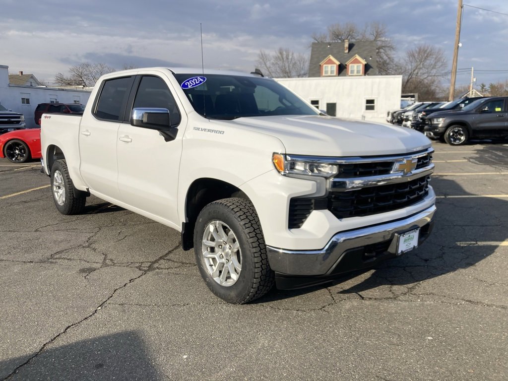 2024 Chevrolet Silverado 1500 LT's photo