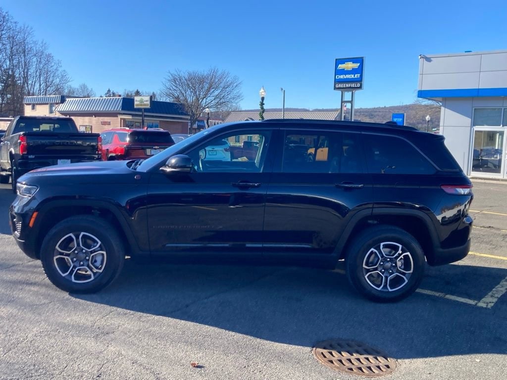 Used 2022 Jeep Grand Cherokee Trailhawk