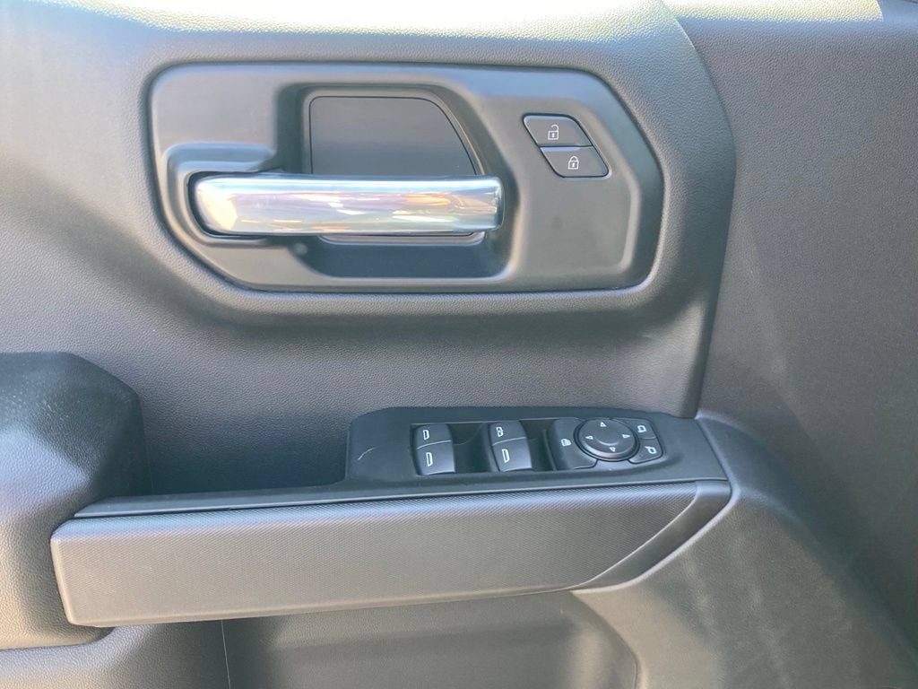 2026 Chevrolet Silverado 1500 Custom - Photo 13
