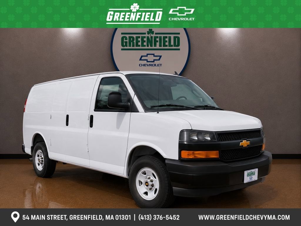 2025 Chevrolet Express 2500 Work Van HD's photo