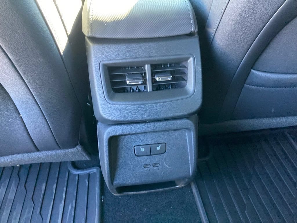 2026 Chevrolet Equinox EV RS - Photo 16