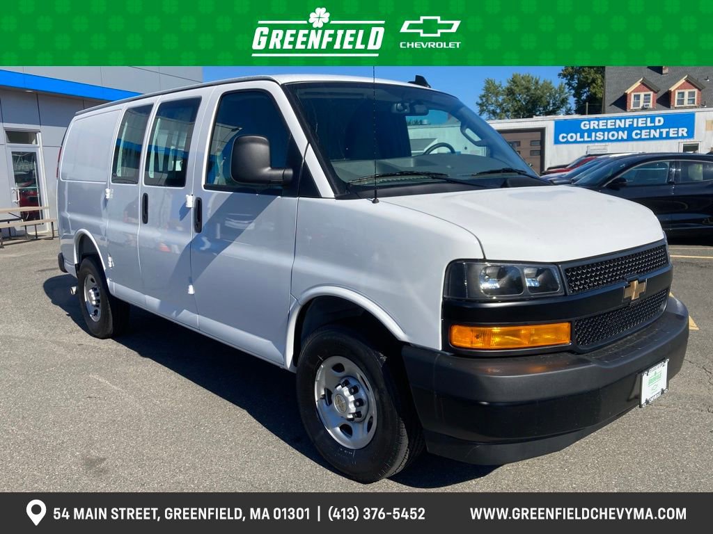 2025 Chevrolet Express Cargo