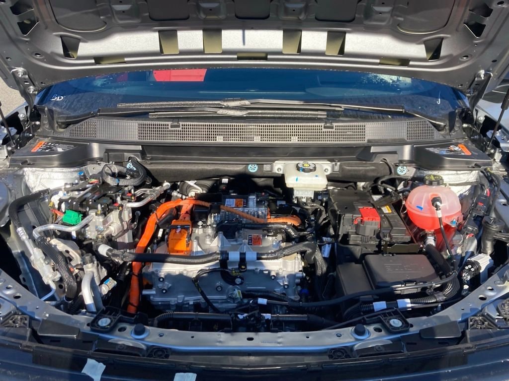 2025 Chevrolet Equinox EV RS - Photo 27