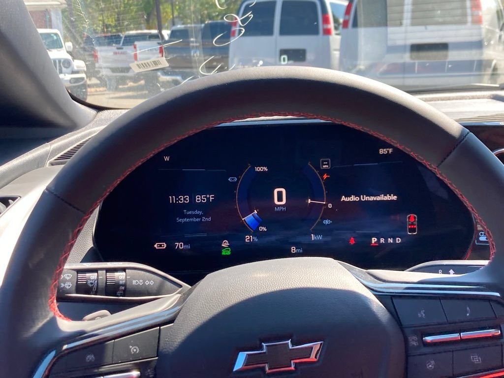 2025 Chevrolet Equinox EV RS - Photo 10