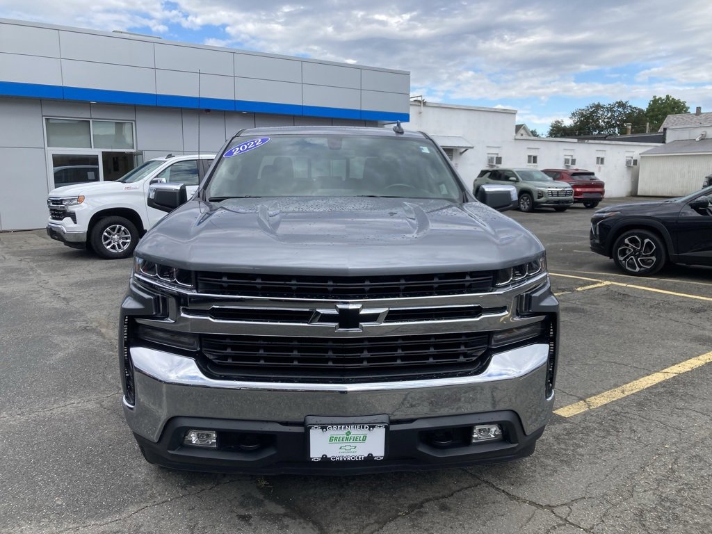 2022 Chevrolet Silverado 1500 LT photo 2