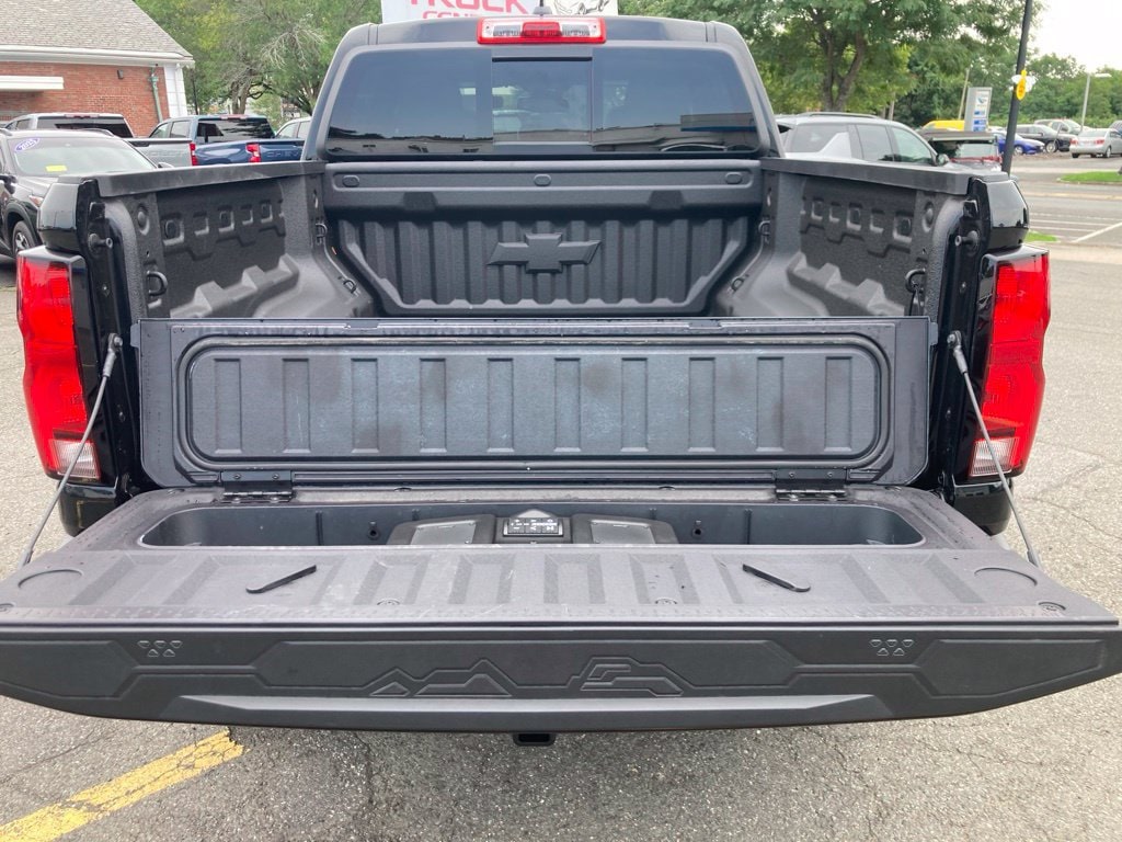 2026 Chevrolet Colorado ZR2 - Photo 21