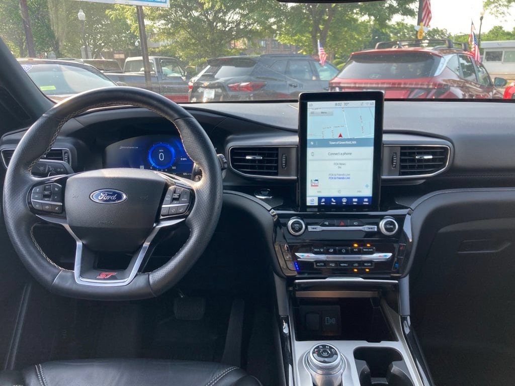 2023 Ford Explorer ST - Photo 6