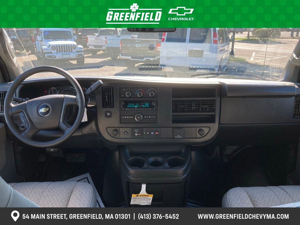 2025 Chevrolet Express Cargo Work Van - Photo 10