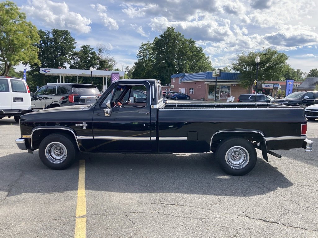 1986 Chevrolet C/K Pickup photo 3