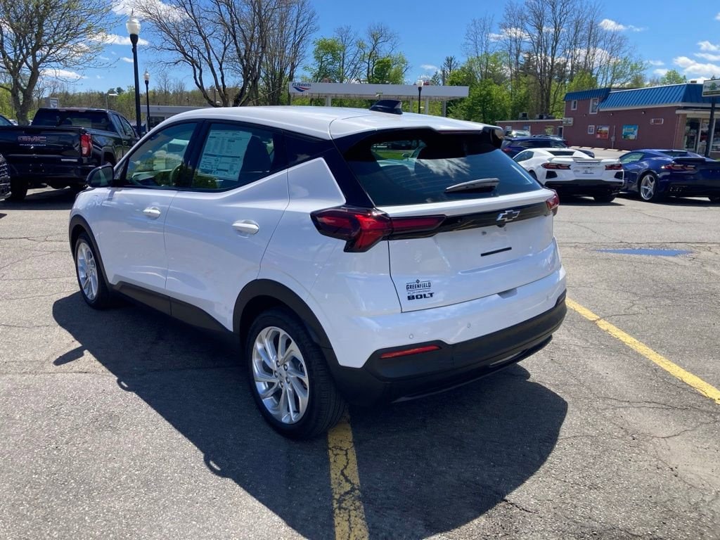 New 2027 Chevrolet Bolt LT SUV