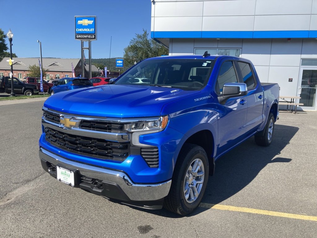 2025 Chevrolet Silverado 1500 LT photo 3