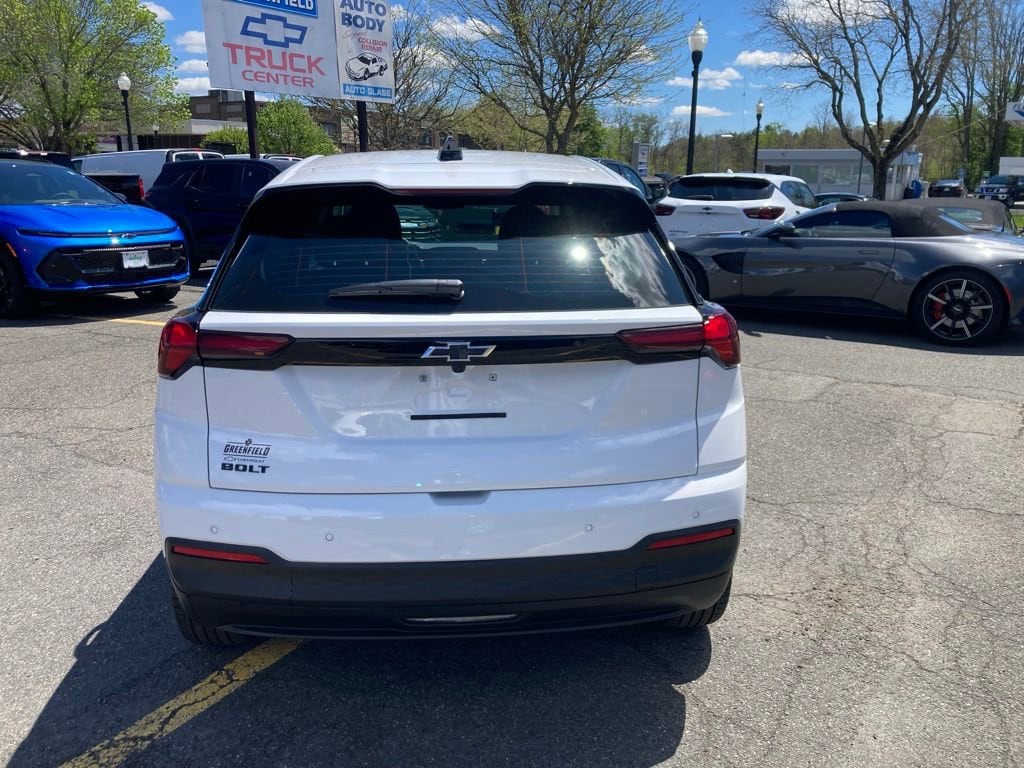 New 2027 Chevrolet Bolt LT SUV