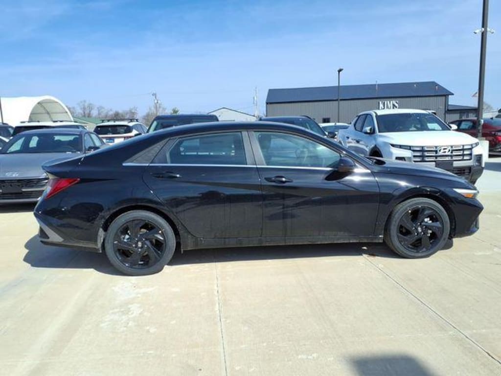 New 2026 Hyundai Elantra SEL Sport Premium Sedan