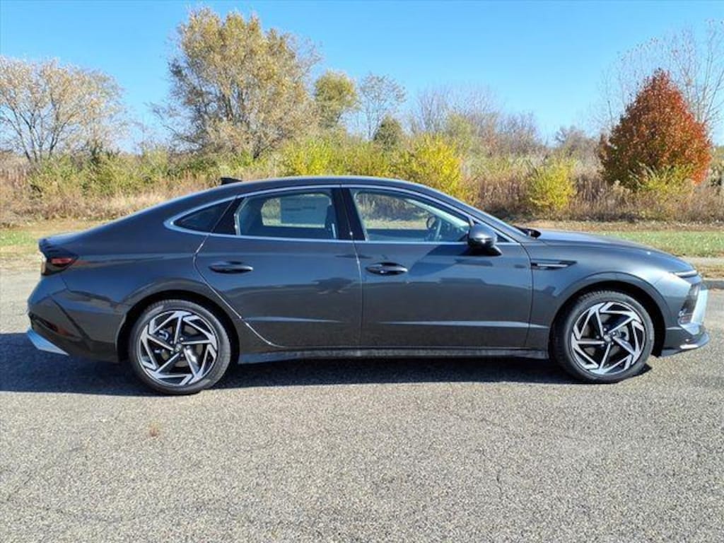 New 2026 Hyundai Sonata SEL Sport Sedan
