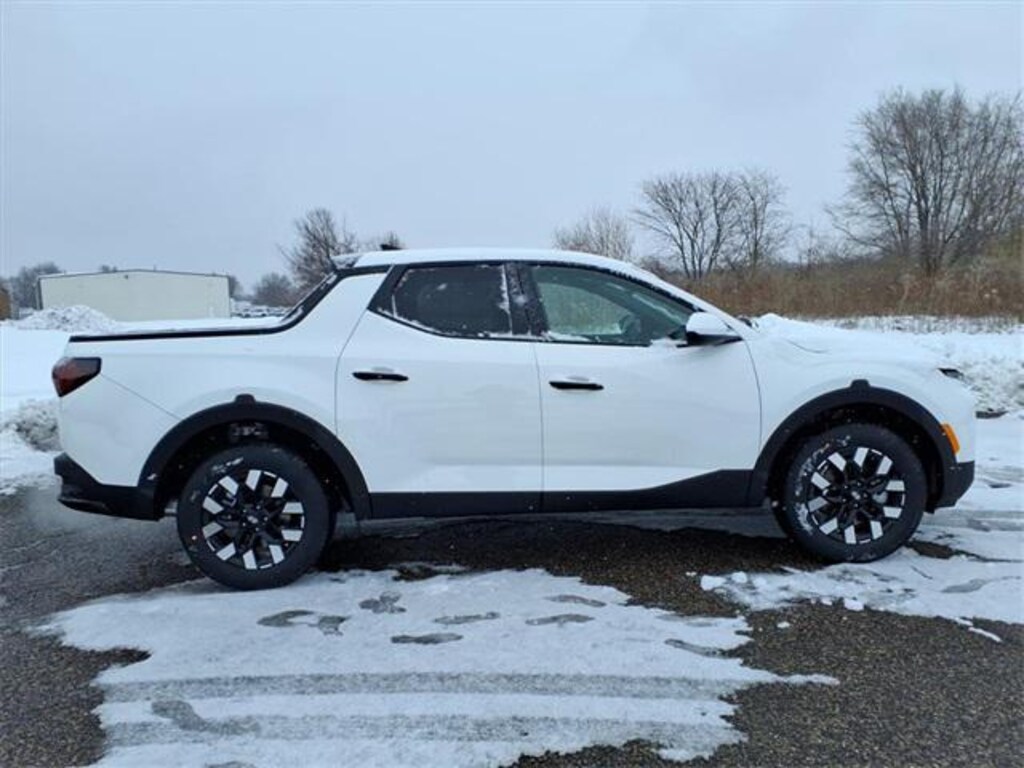 New 2026 Hyundai Santa Cruz SE AWD Truck