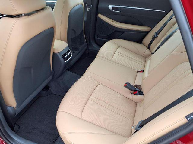 2025 Hyundai Sonata Hybrid Limited - Photo 17